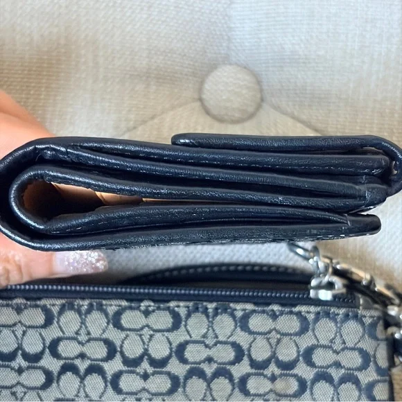 Coach Signature black and gray Y2K wallet and wristlet set - Picture 11 of 12